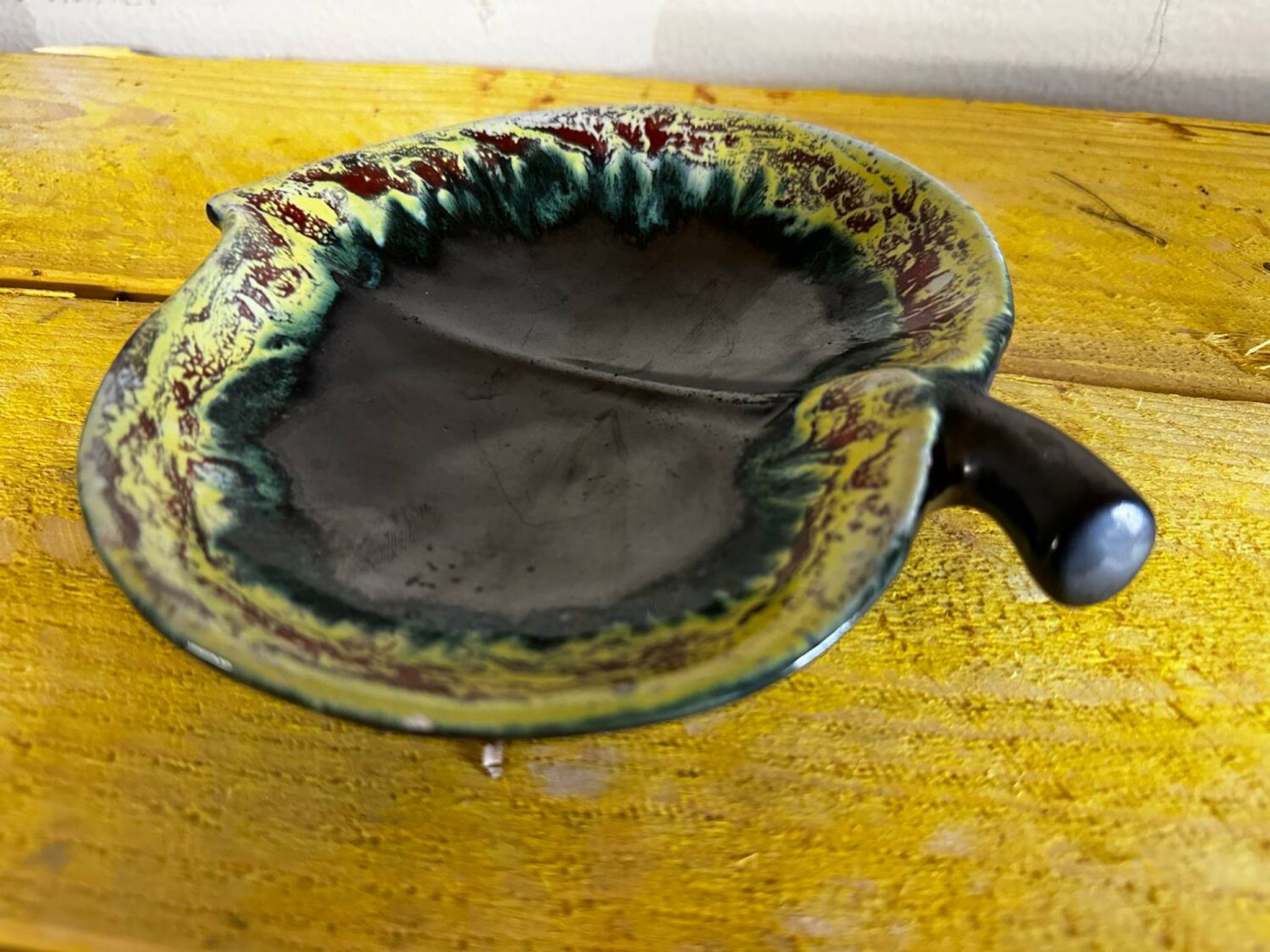 Vintage Ceramic Apple-Shaped Bowl/Trinket Dish