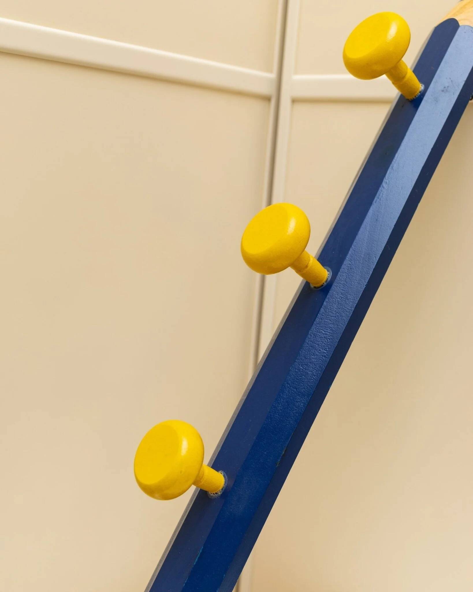 Vintage 1980s pencil-shaped wardrobe - Pierre Sala style - postmodern Memphis design - blue and yellow - 1980s