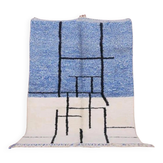 Moroccan handwoven wool rug, 250x150 cm, traditional style.