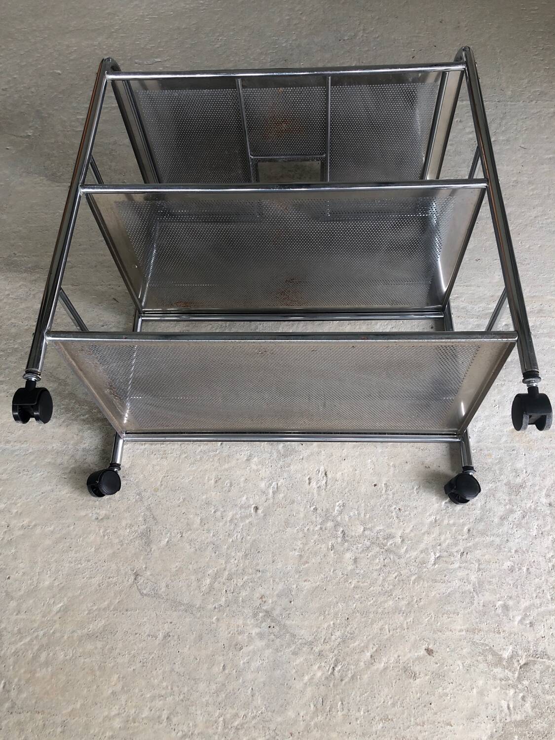 Industrial-style bathroom trolley on casters