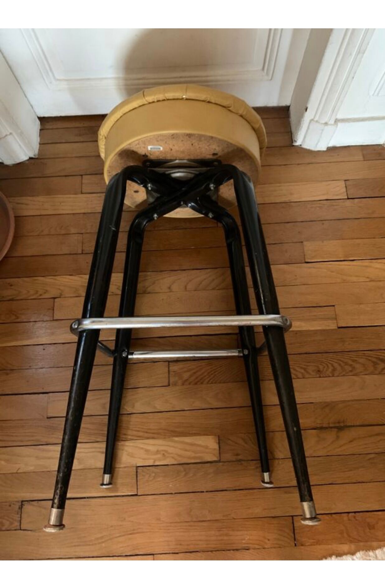 Set of two bar stools