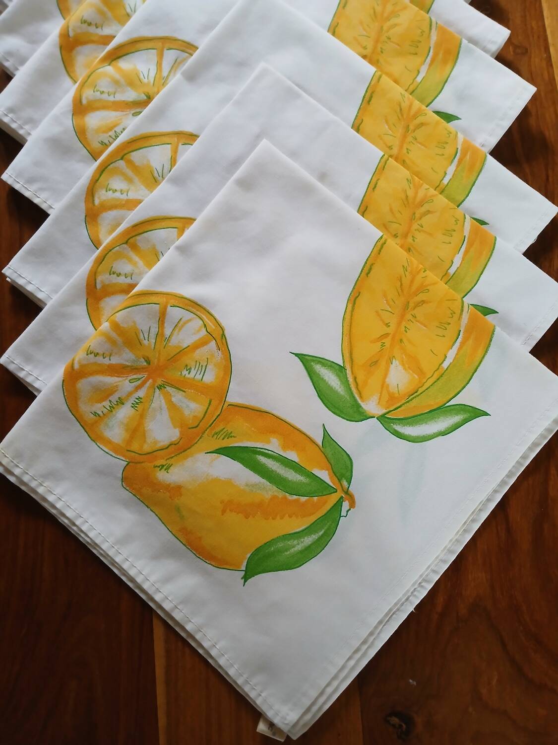 8 White Square Napkins