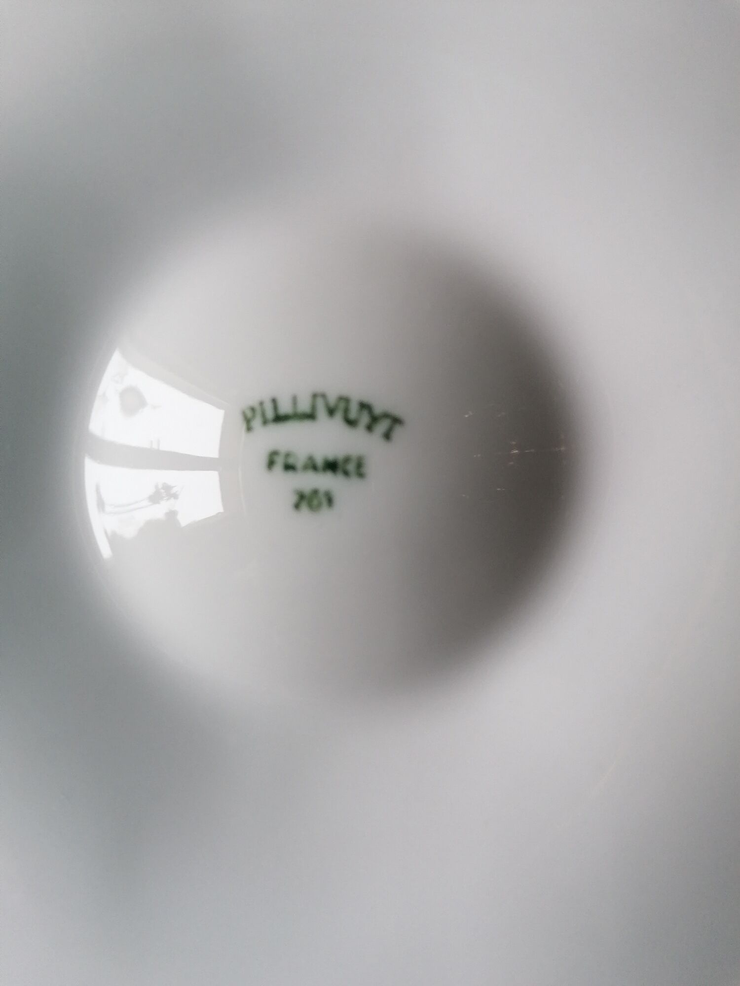 5 oyster plates in pillivuyt white porcelain