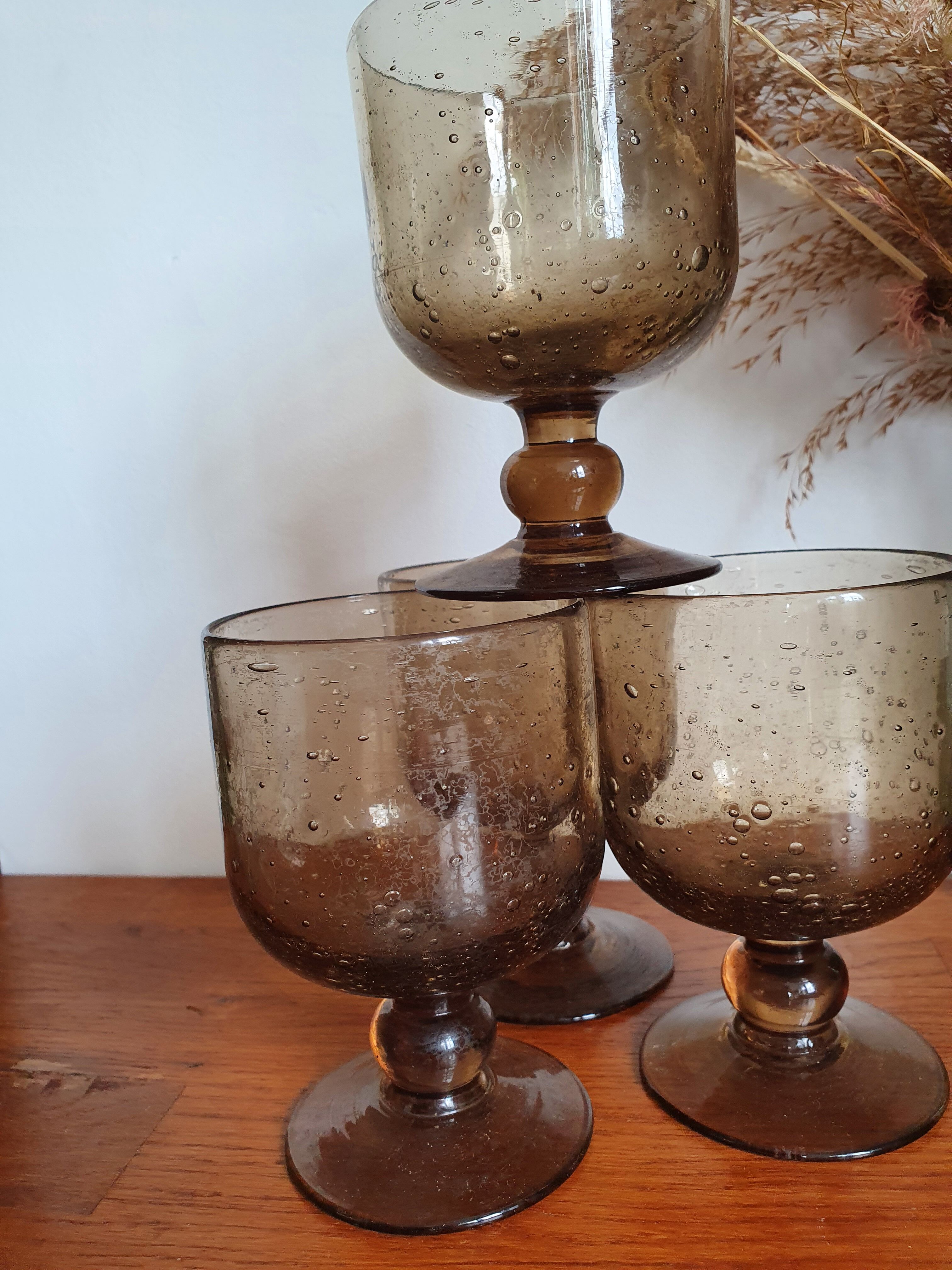 Amber glass foot glasses