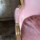 Petit fauteuil Louis XVI en velours vieux rose, assise déhoussable – Chic et confortable