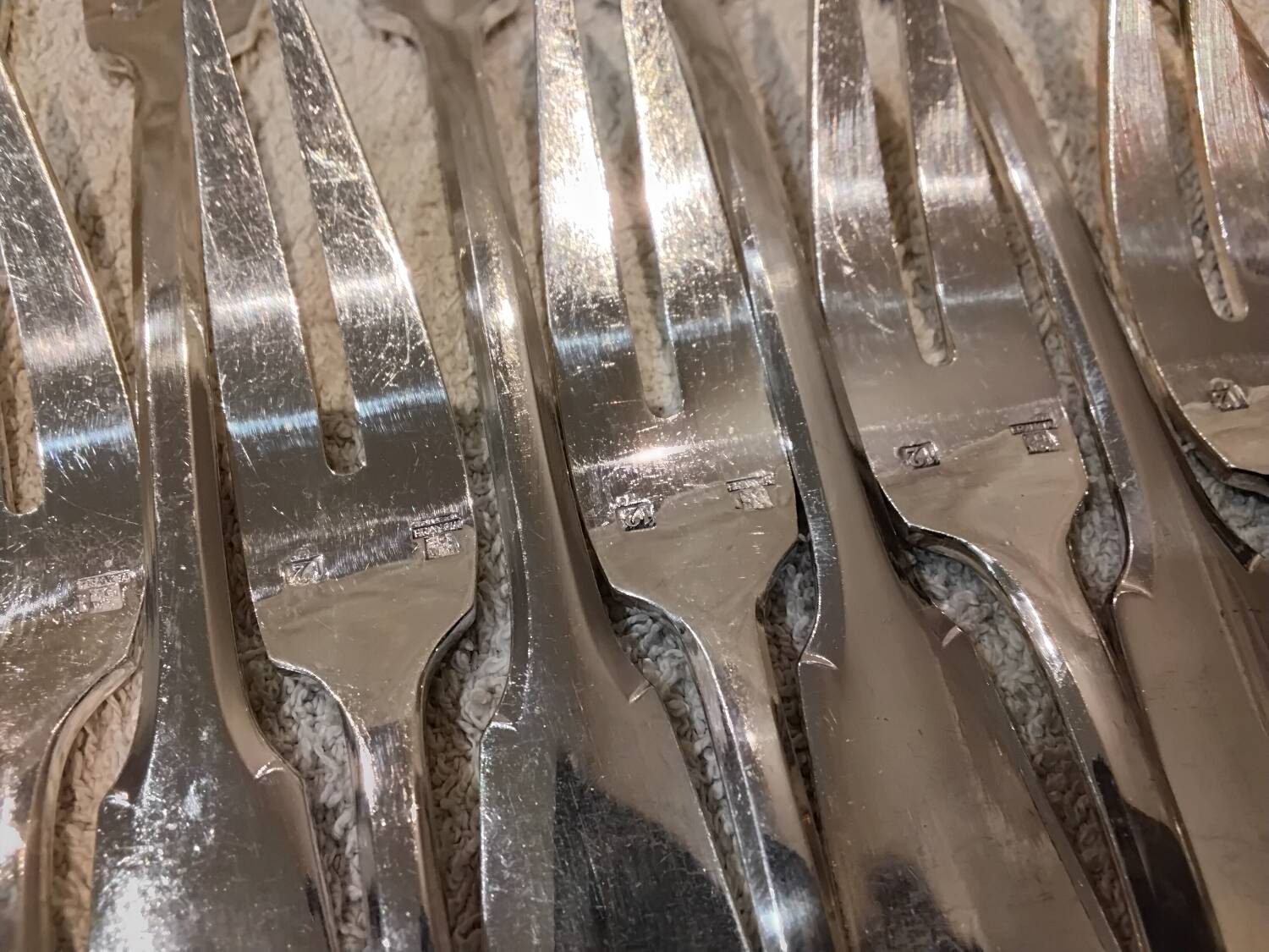 12 fourchettes à escargots métal argenté orfèvre Francia uni-plat