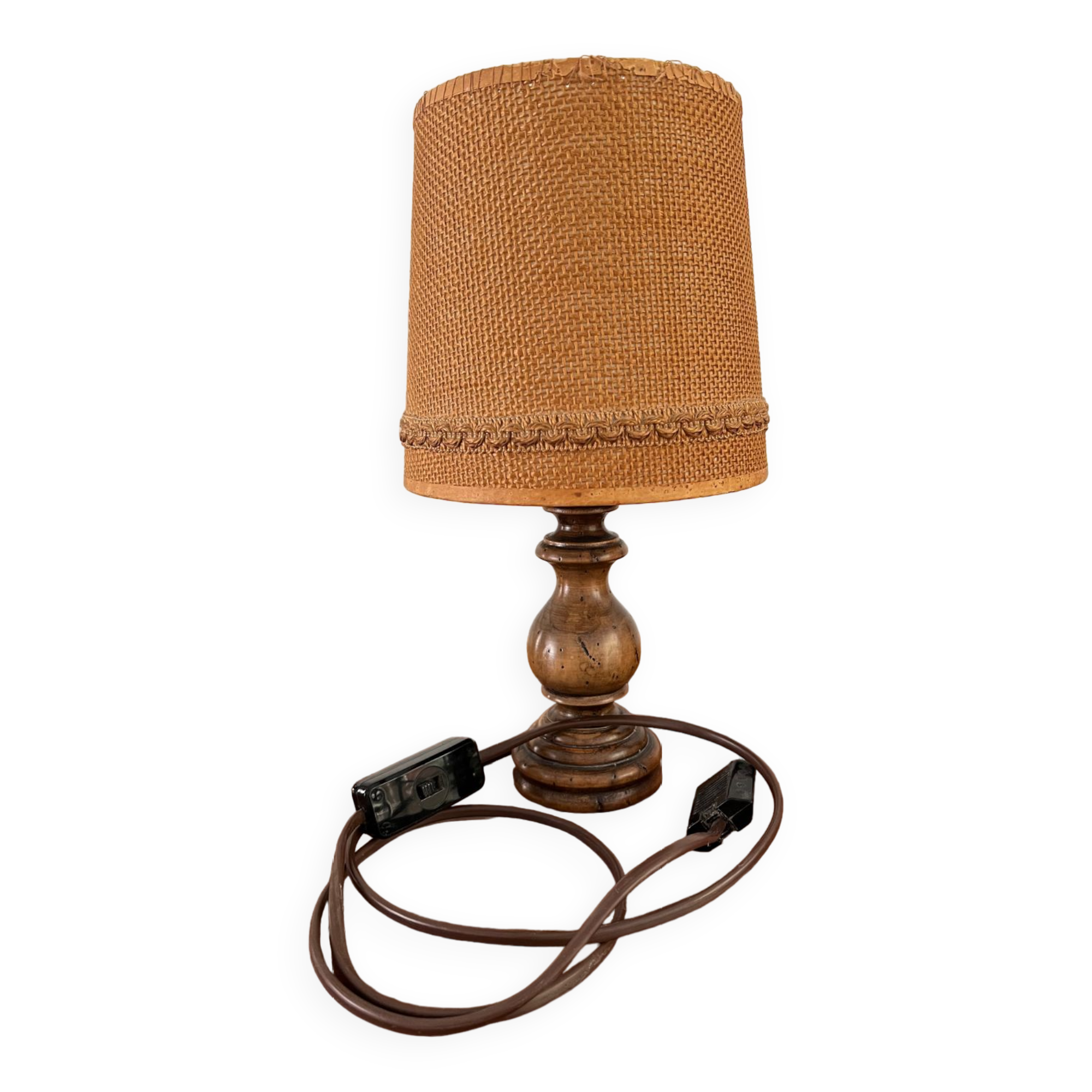 Vintage turned foot lamp