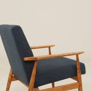 Fauteuil scandinave en bouclé bleu marine conçu par H. Lis.