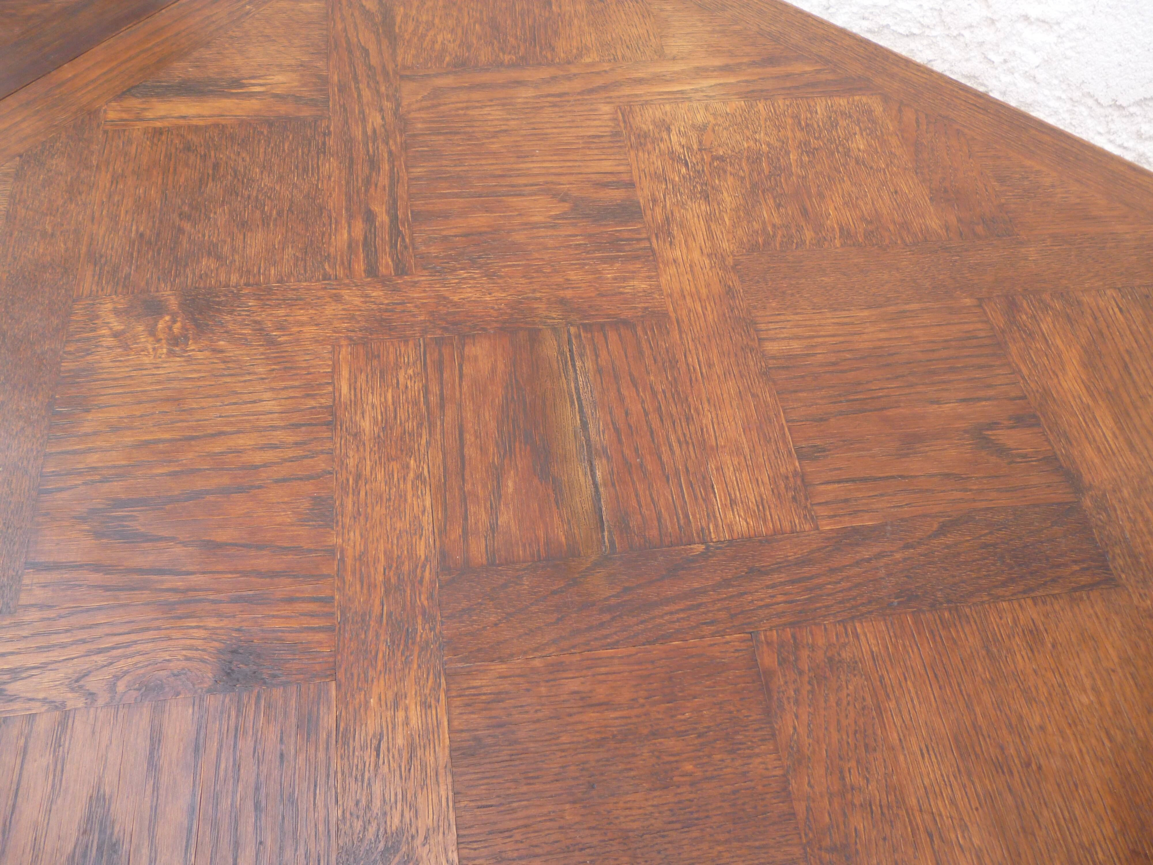 Table with extensions, Louis XV style