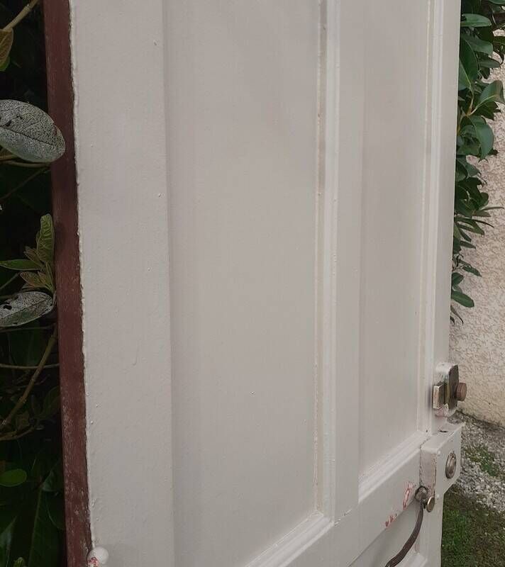 Old solid wood entrance door H225xW86cm right-hand push