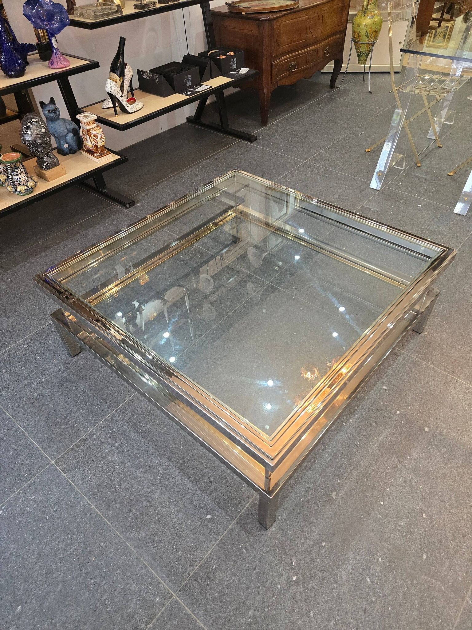 Sliding top coffee table – 70s design – chrome & glass – 108 cm