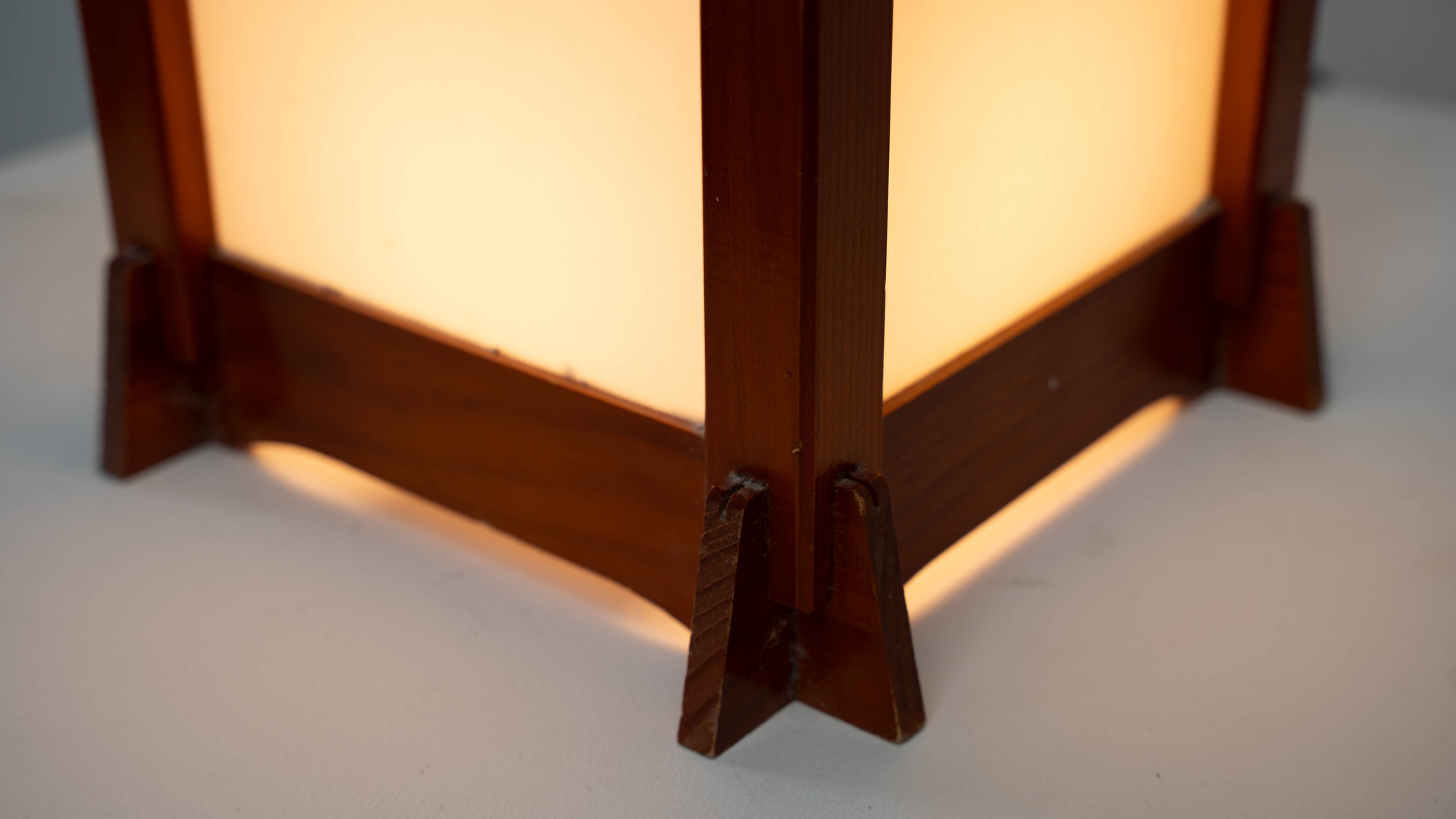 French sculptural table lamp