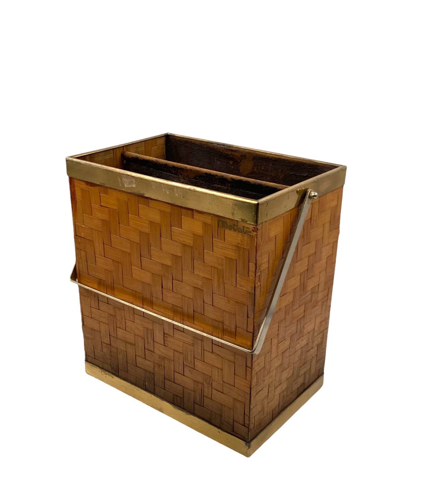 Hollywood regency brass and woven bamboo magazine rack, Metal Linea Nova Italy 1970