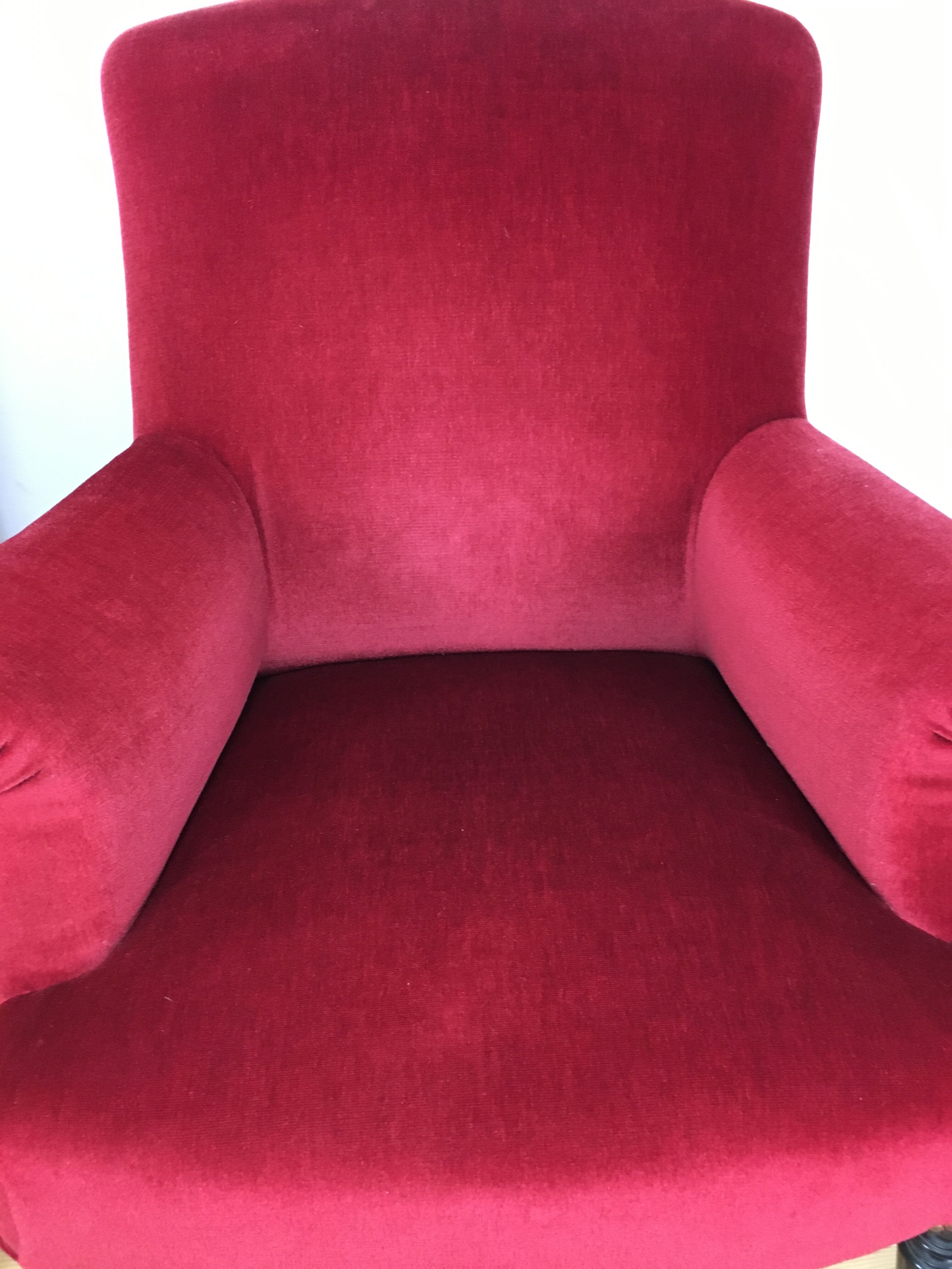 Paire de fauteuils crapaud Napoléon III en velours rouge