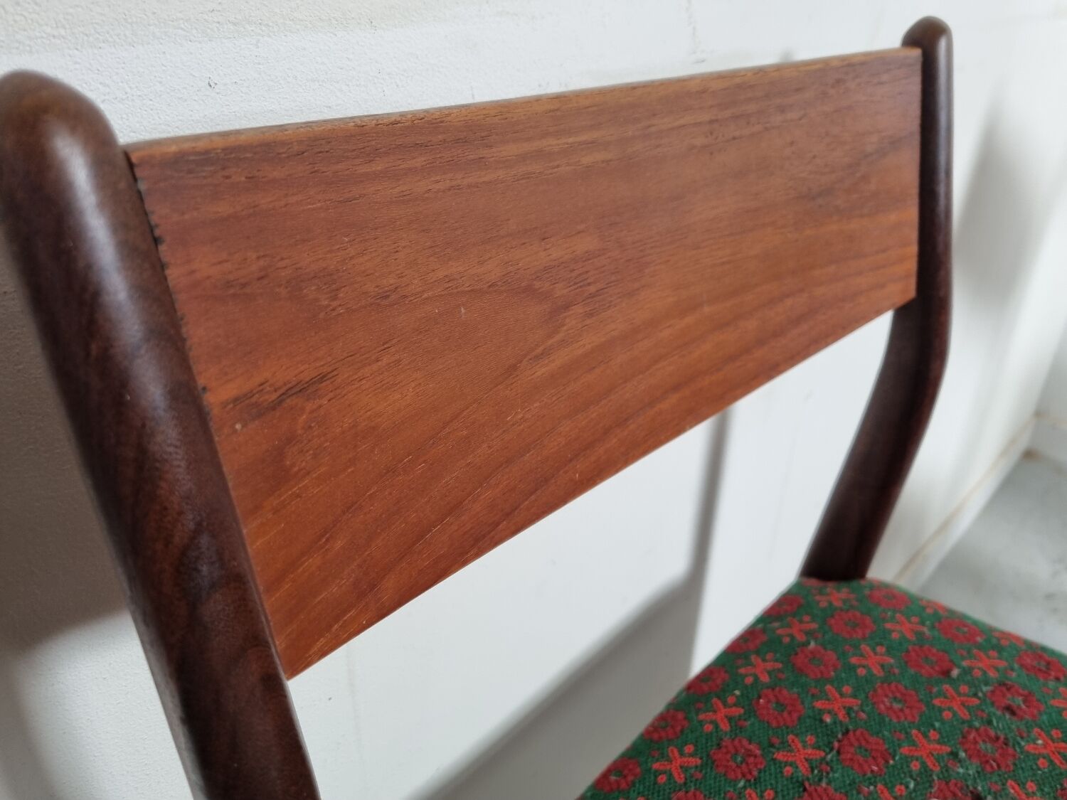 6 Scandinavian teak chairs, 60s
