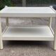 Table basse vintage blanche en bois double plateau