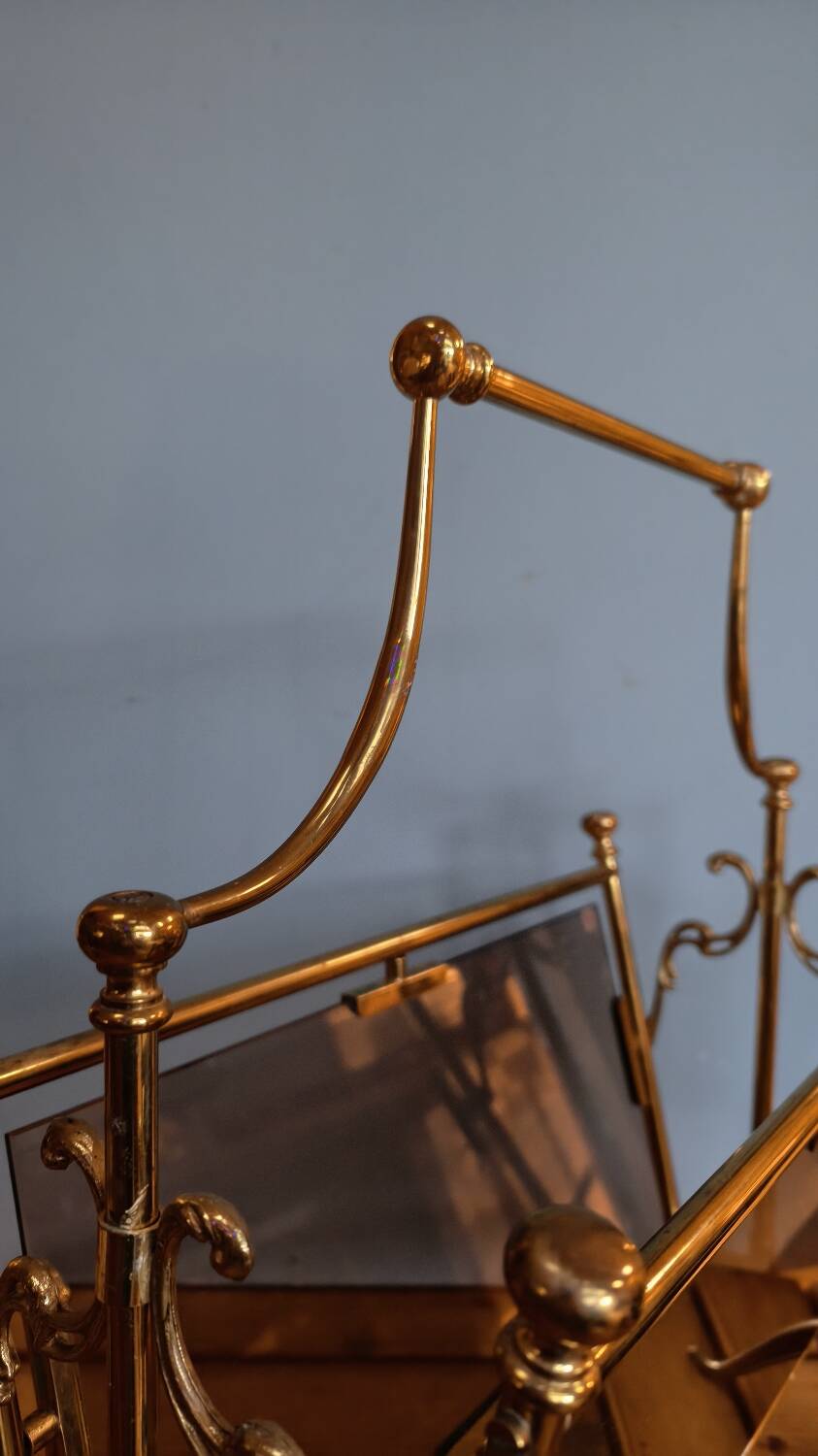 Vintage brass and smoked glass magazine rack - Maison Jansen style - 1970