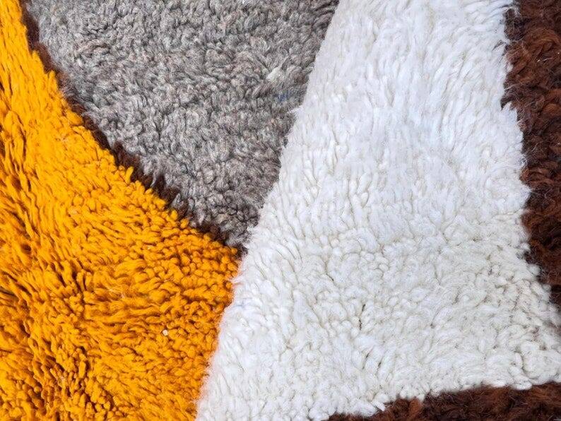 Traditional Moroccan rug 200cm x 300cm