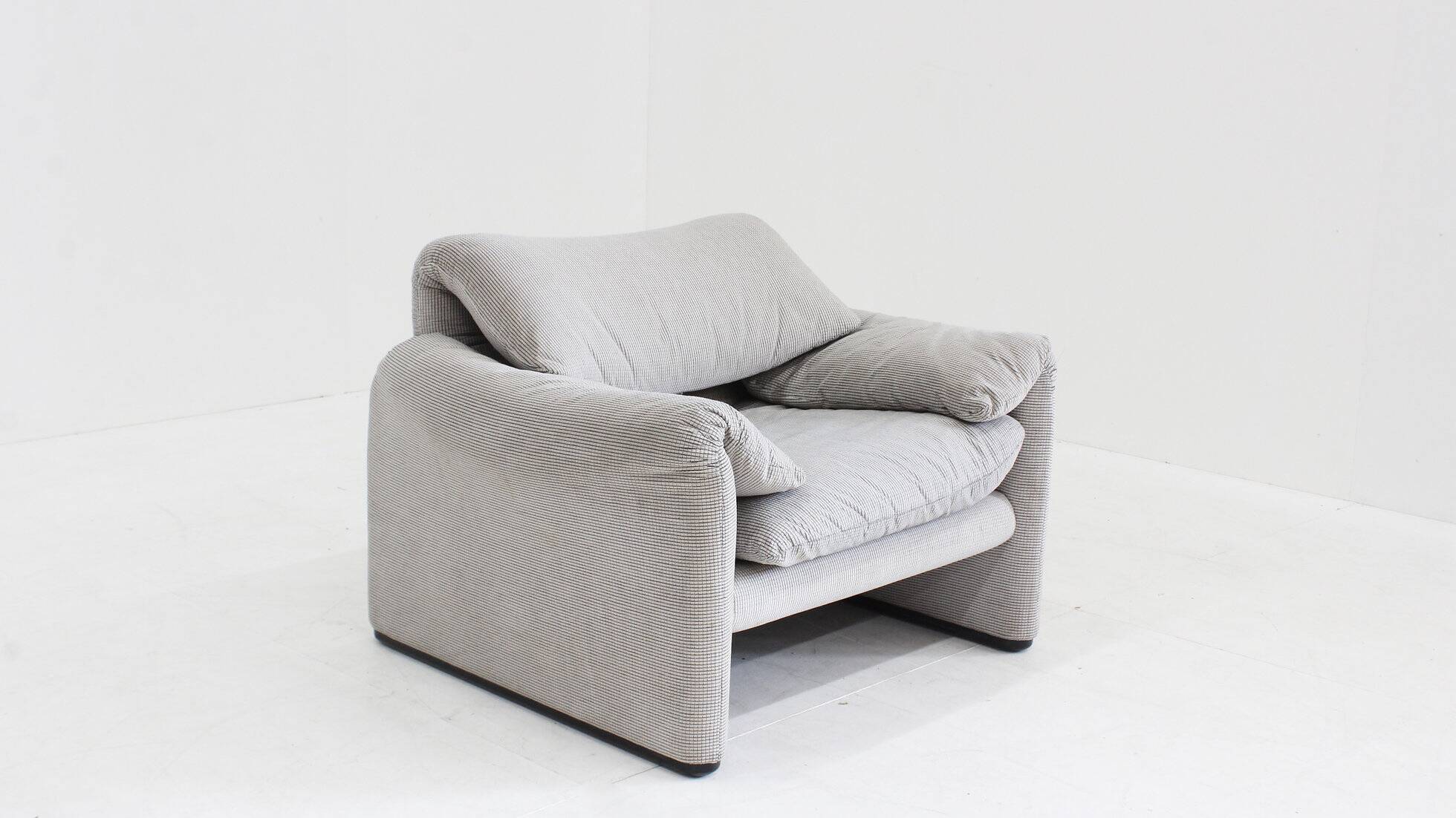 Fauteuil Maralunga vintage de Cassina par Vico Magistretti