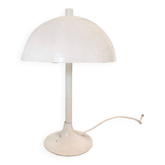 Metal mushroom lamp