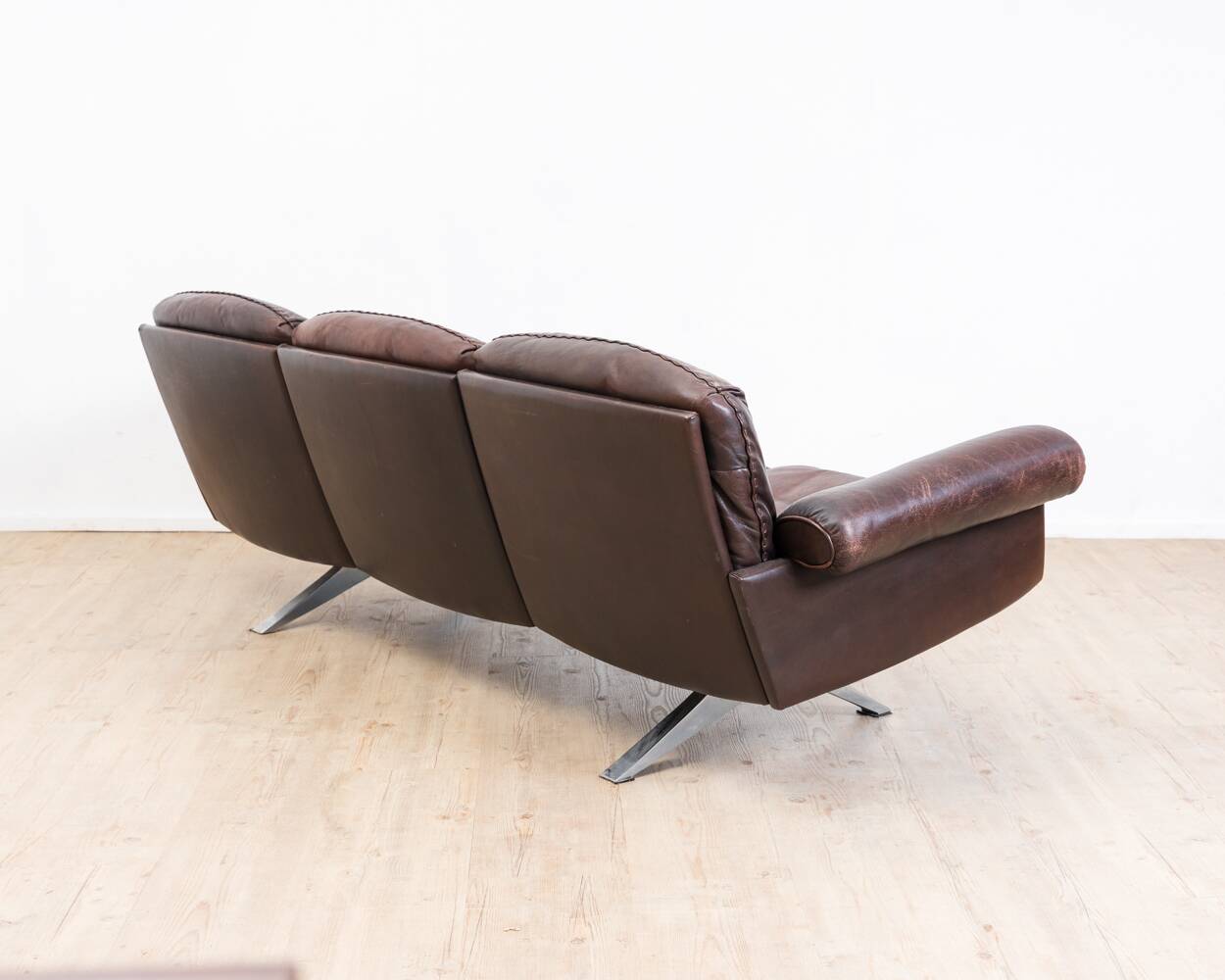 Brown leather 3-seater sofa by Sede, model DS 31, vintage 1960s.