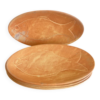 6 assiettes poisson en poterie signé