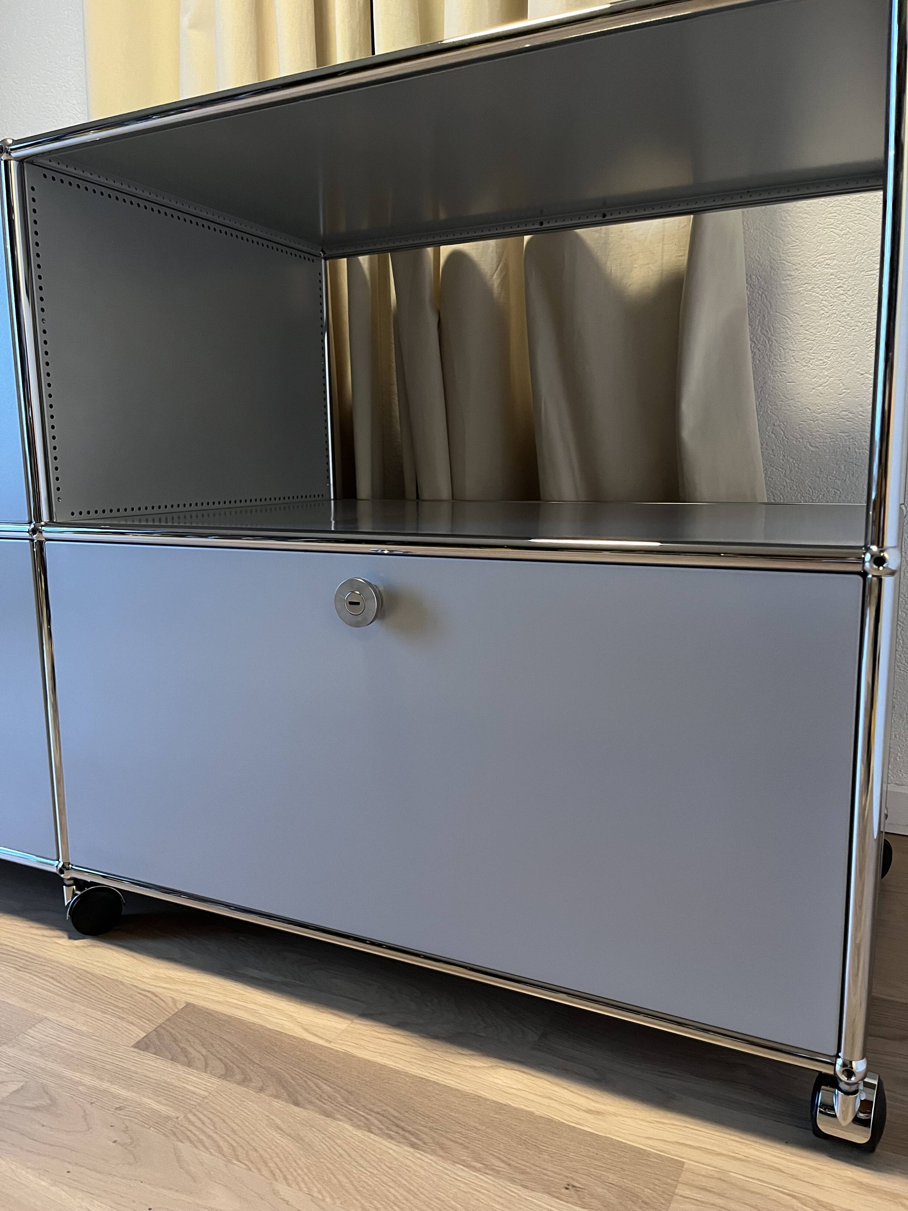 Commode USM Haller en Argent Mat (dernières générations) | Selency