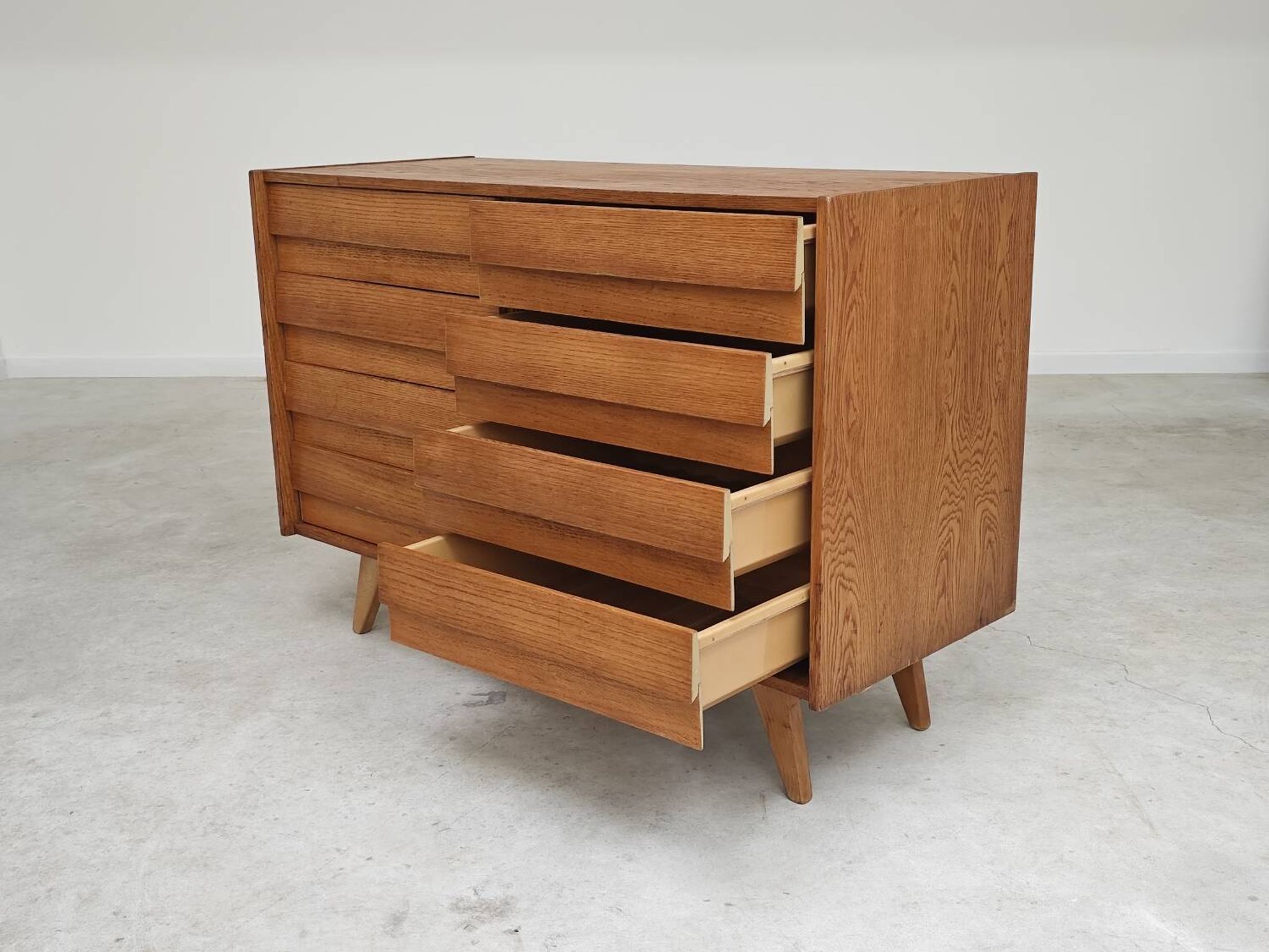 U-453 dub chest of drawers by Jiri Jiroutek for Interier Praha 1960