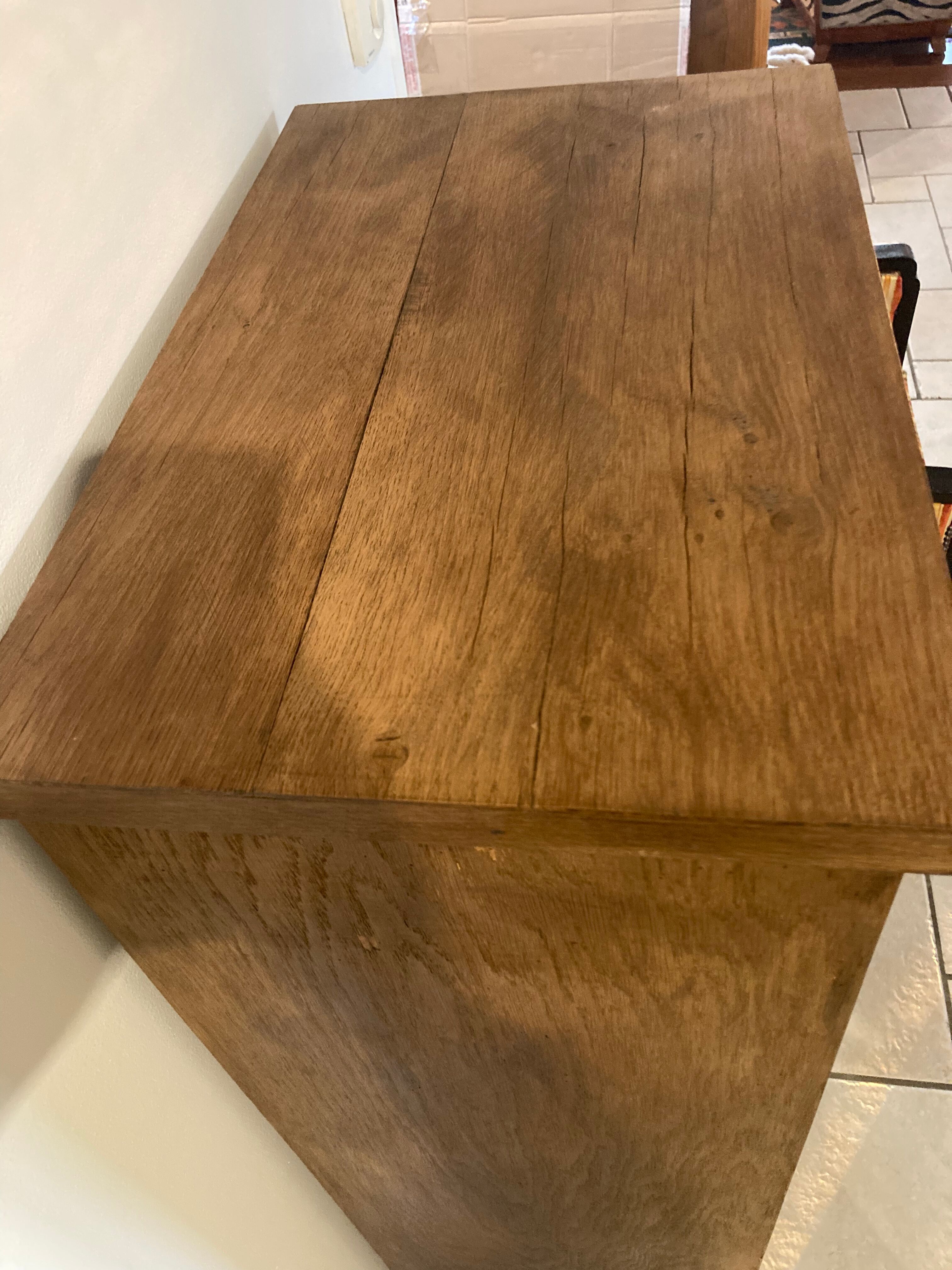 Simple curtain, notary binder