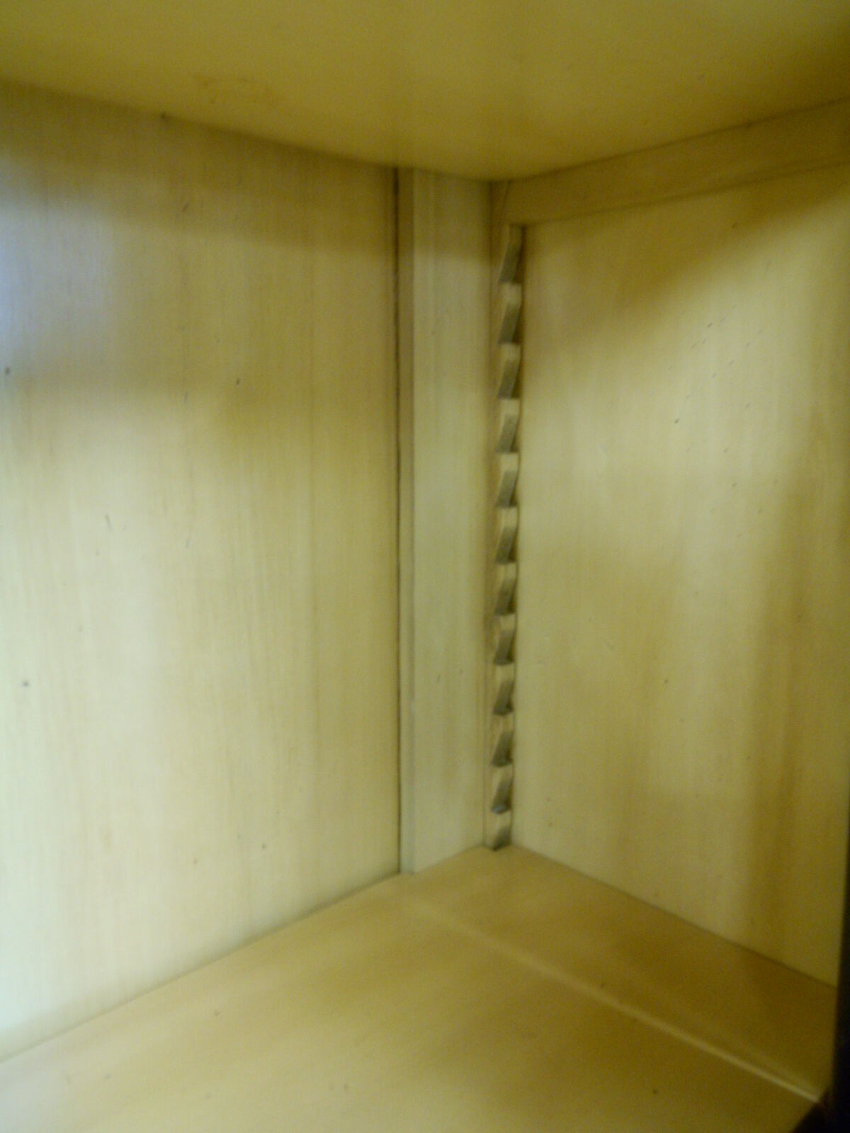 Roche Bobois showcase library