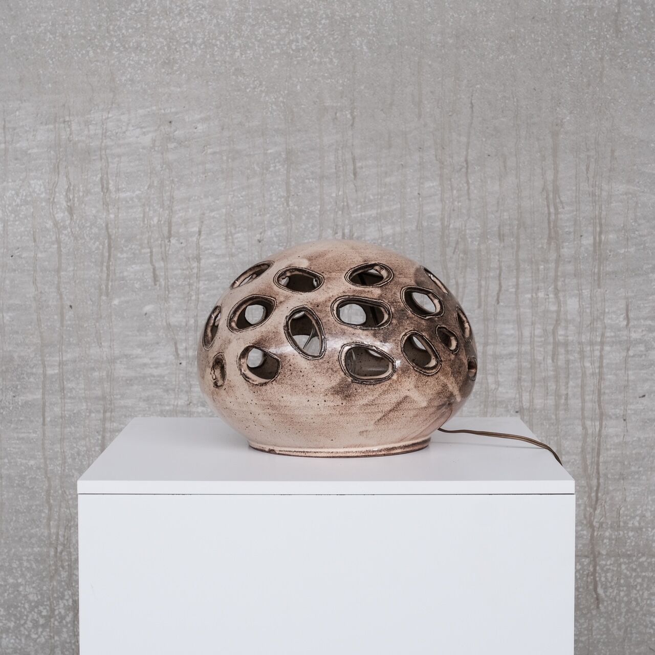 Ceramic mid-century french table lamp