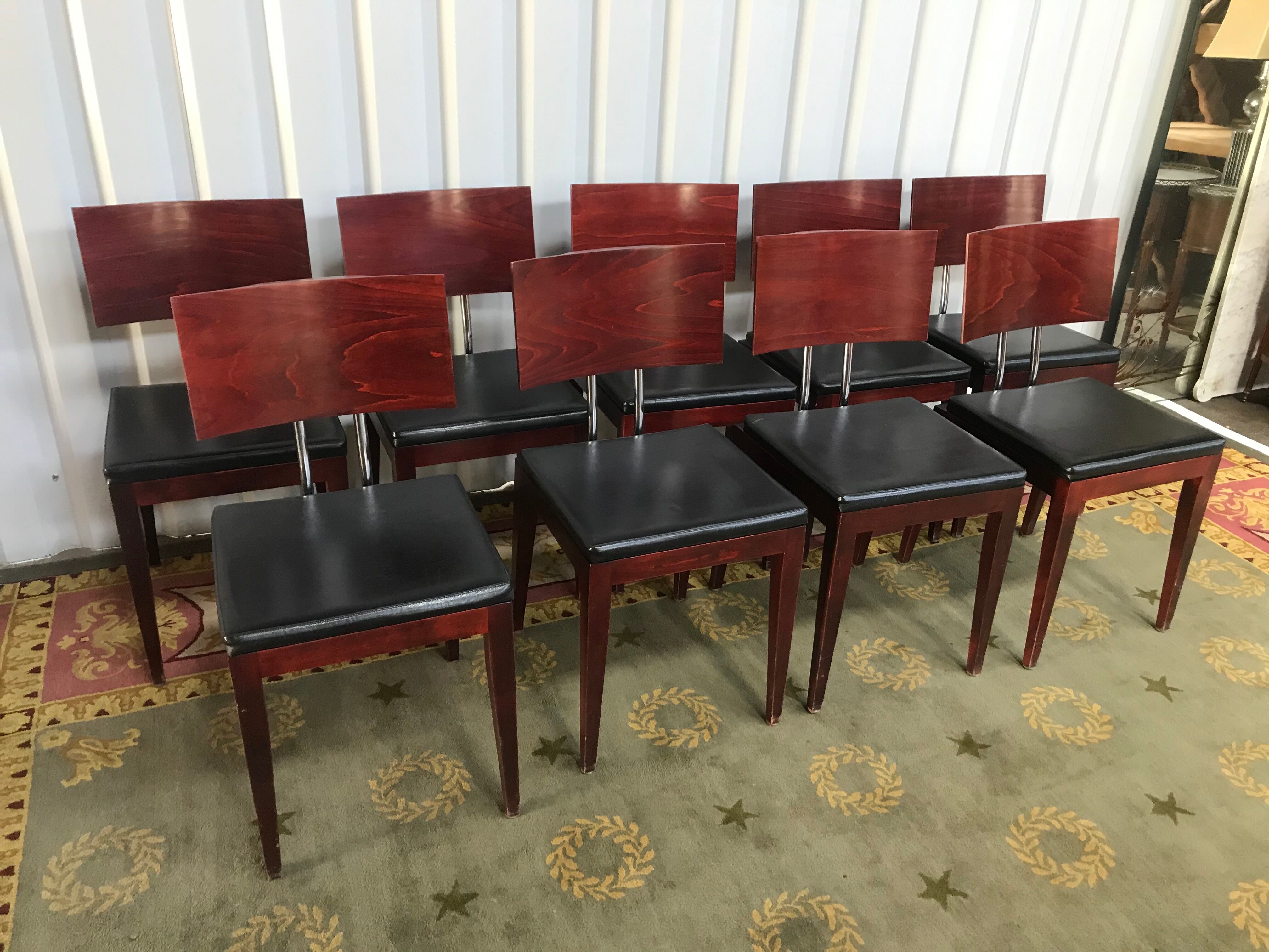 Suite de 9 chaises skaï noir et chrome scandinave