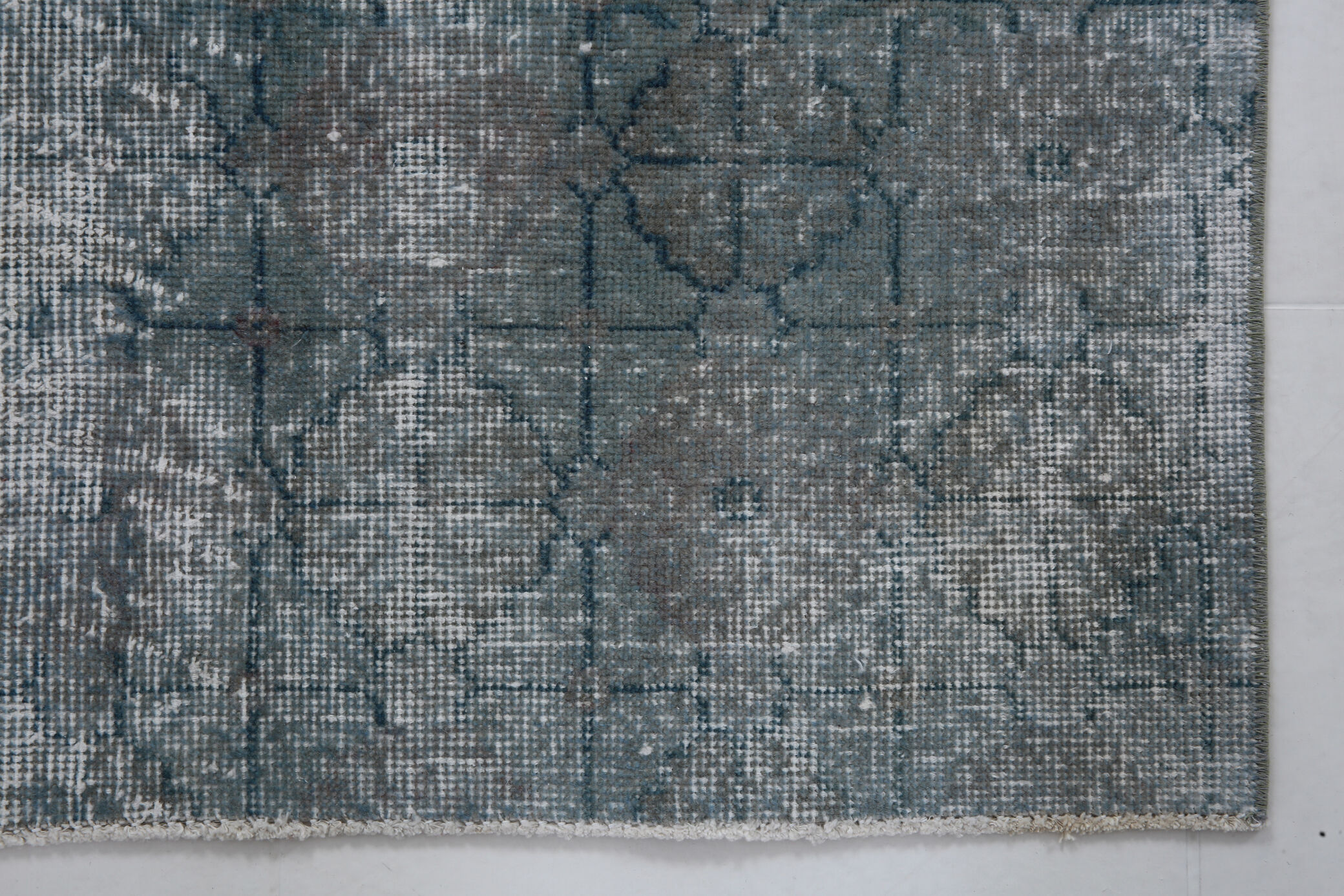 Wool turkish rug, 179x106 cm