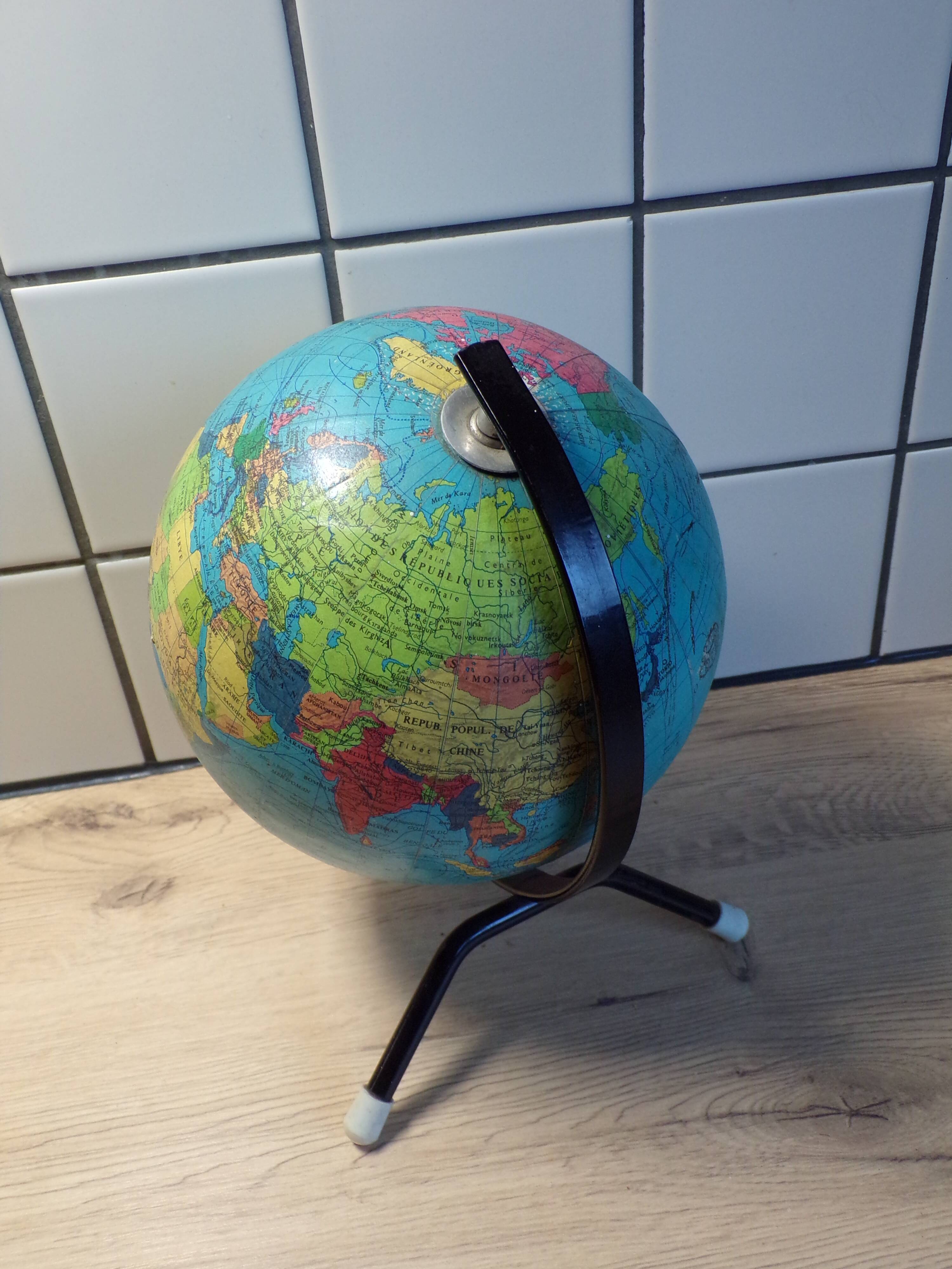 Taride terrestrial globe 1960s Ø15cm