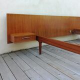 Teak bed