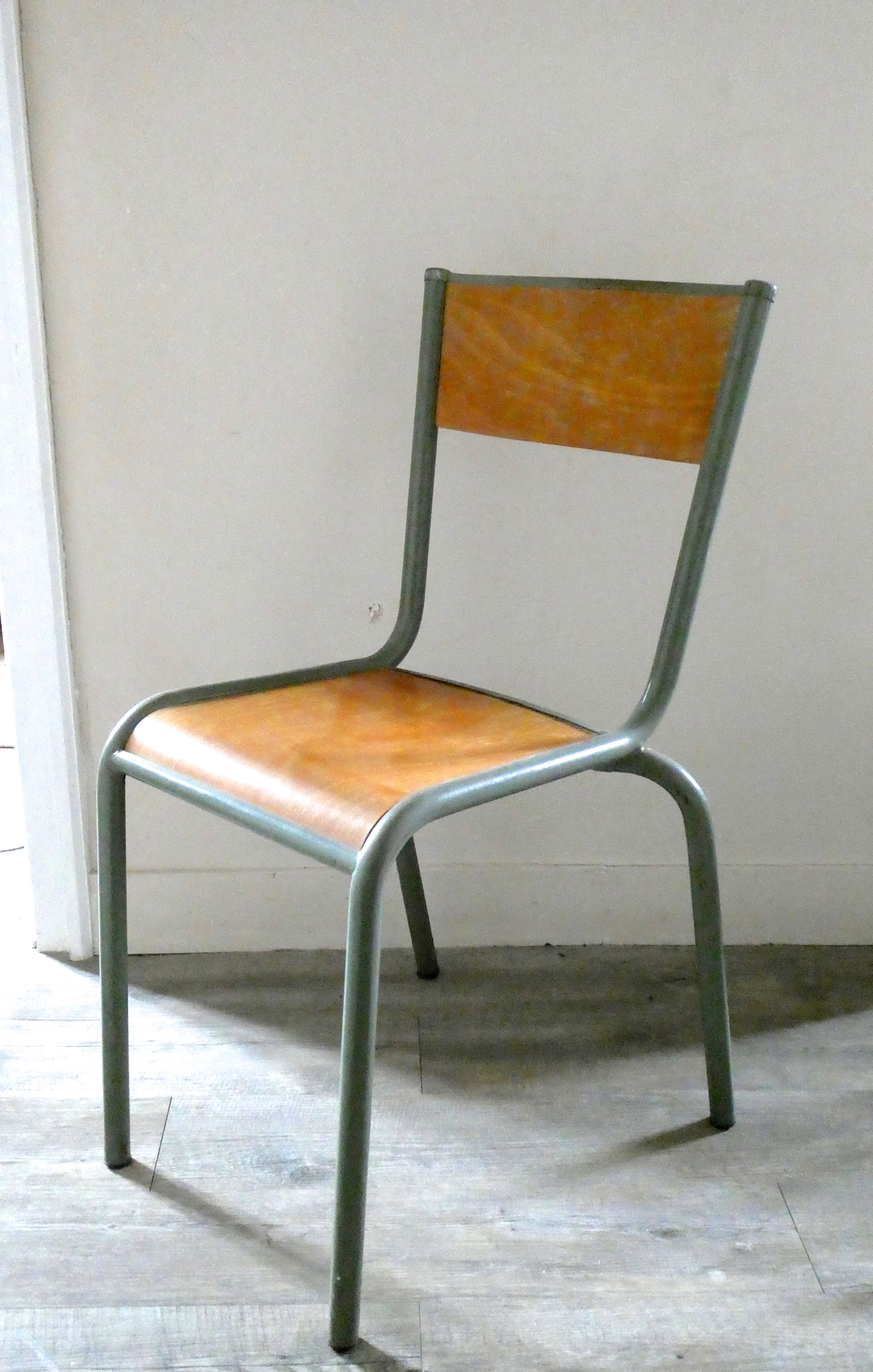 Pair of school chairs Mullca 510