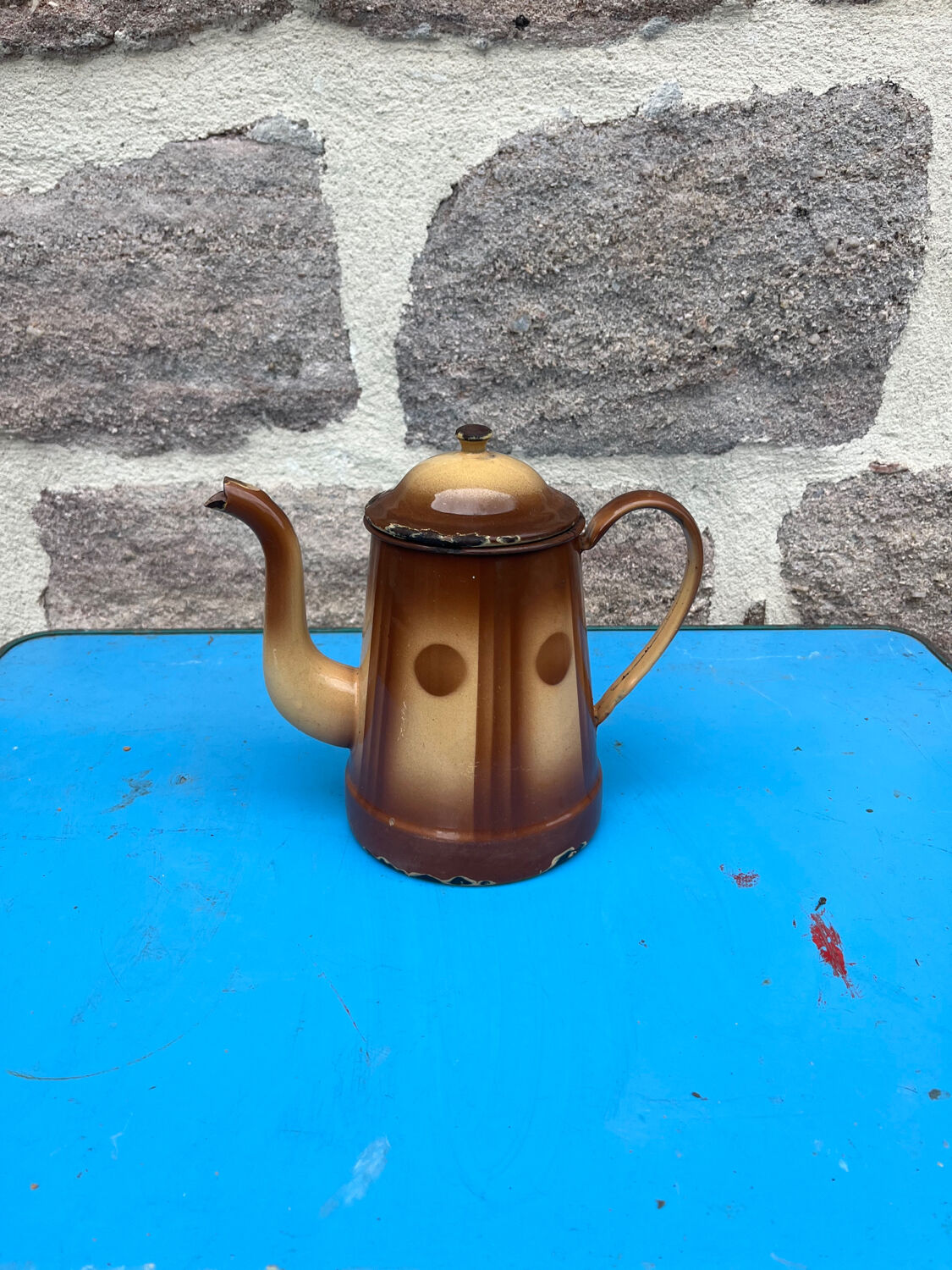 Enamelled coffee maker