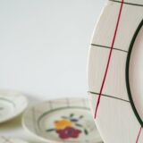 Set of 6 flat plates with flowers and tiles Gien model "Esterel", 1950