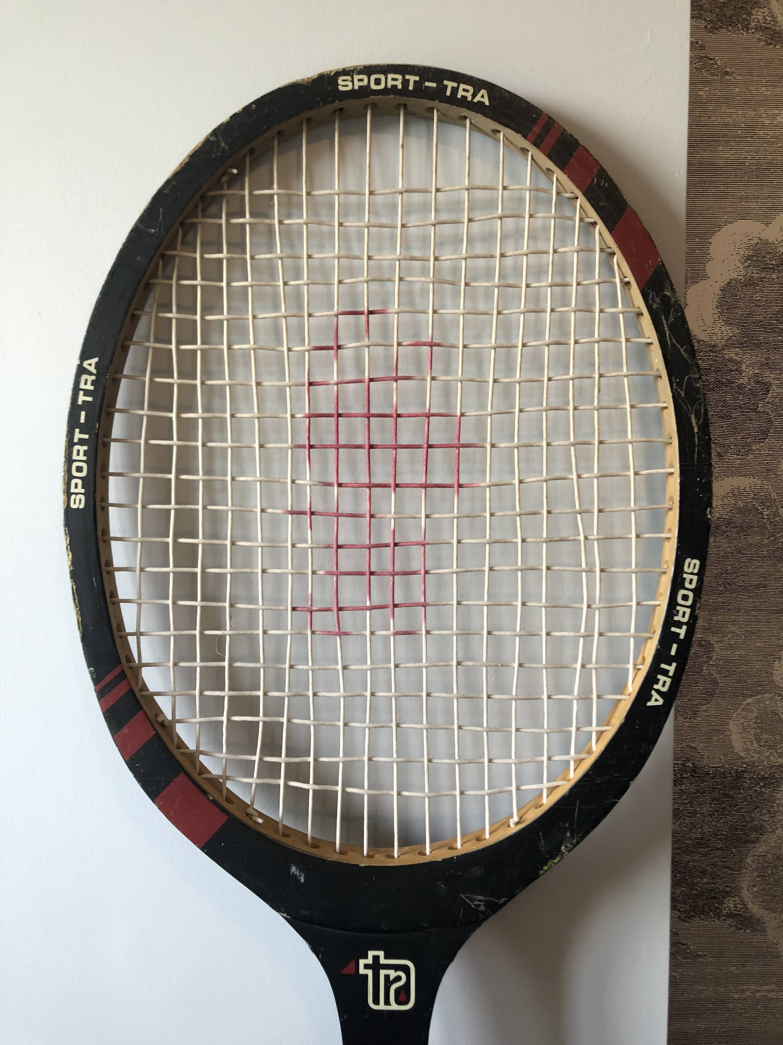 Incroyable raquette de tennis XXL collector!