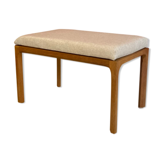 Danish ottoman in oak by Kai Kristiansen