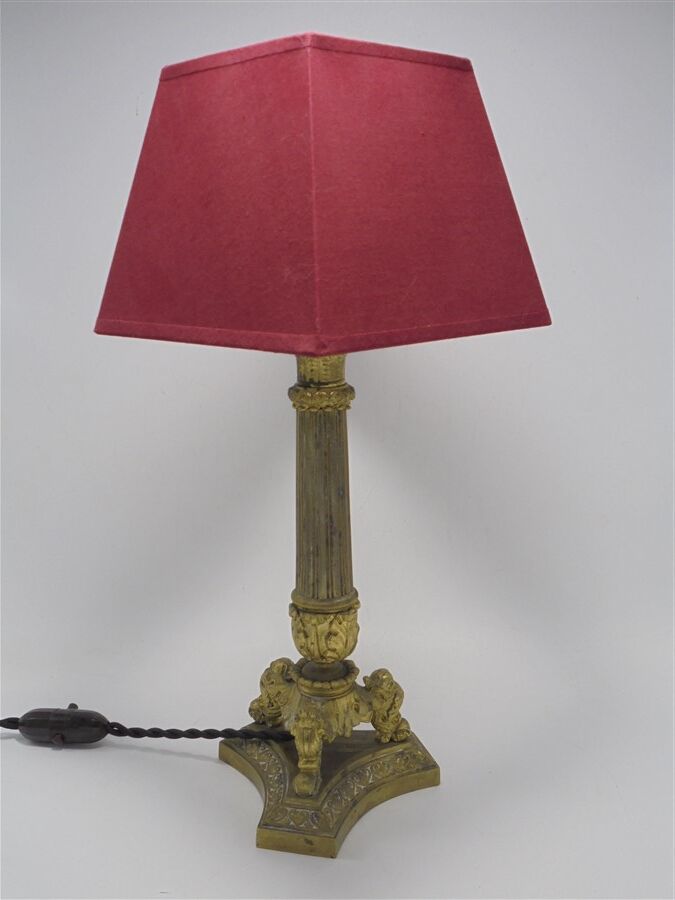 Empire style lamp