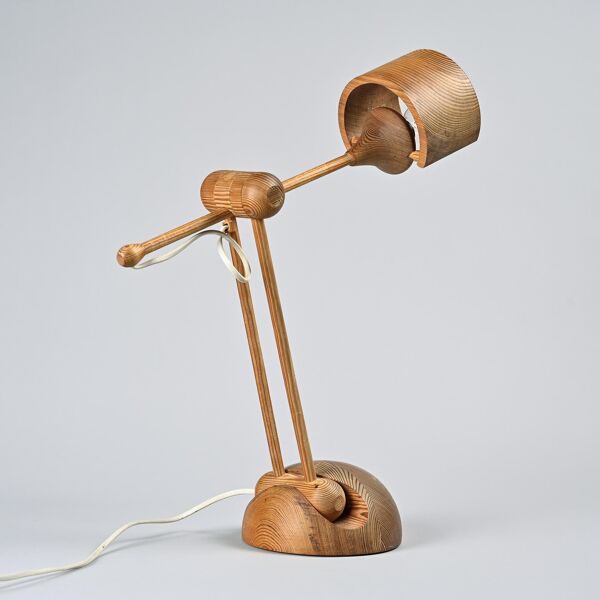 Lampe de bureau en bois tourné, travail suisse, vers 1970