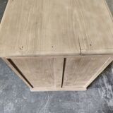 Desk in solid elm with natural airbrushing