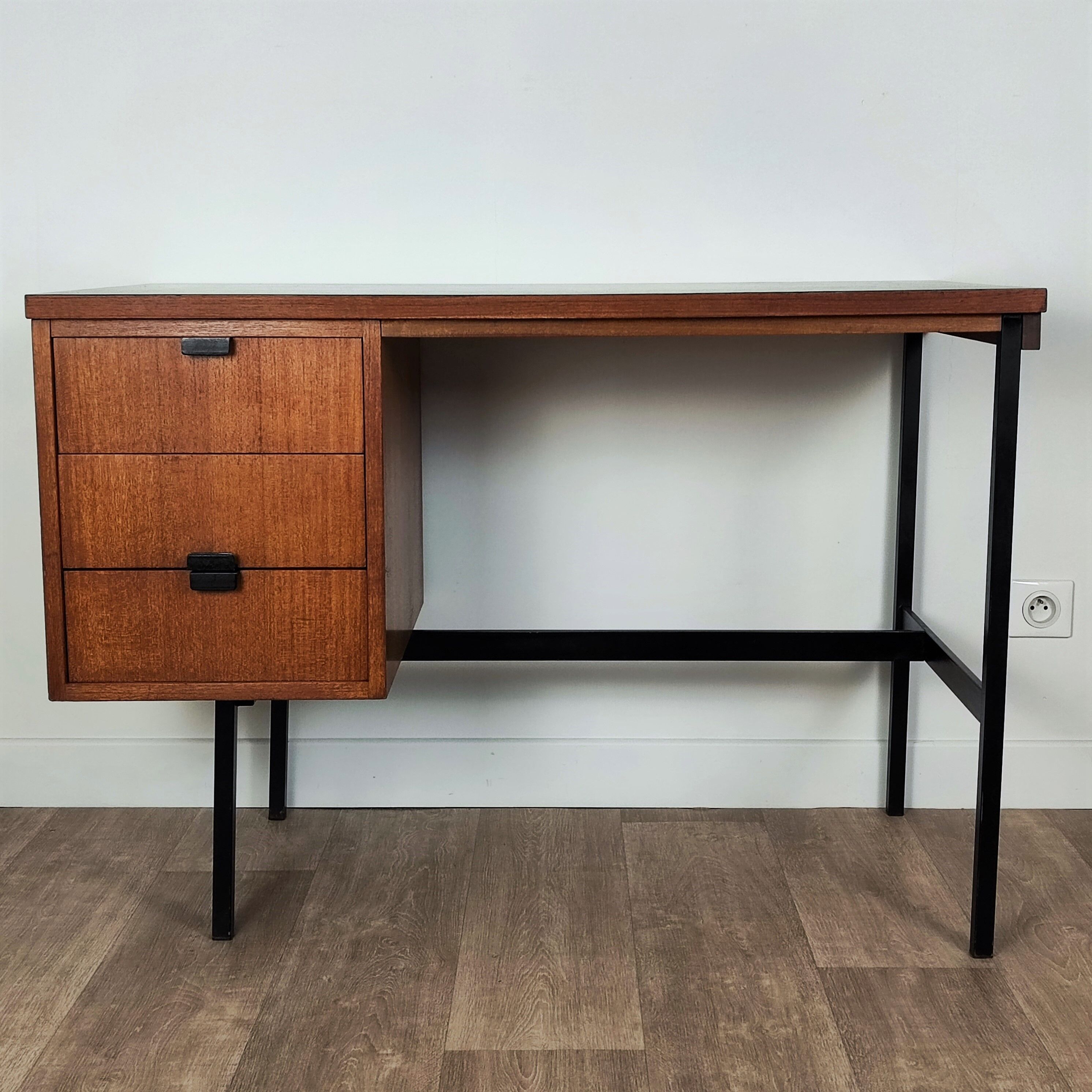 Jacques Hitier desk