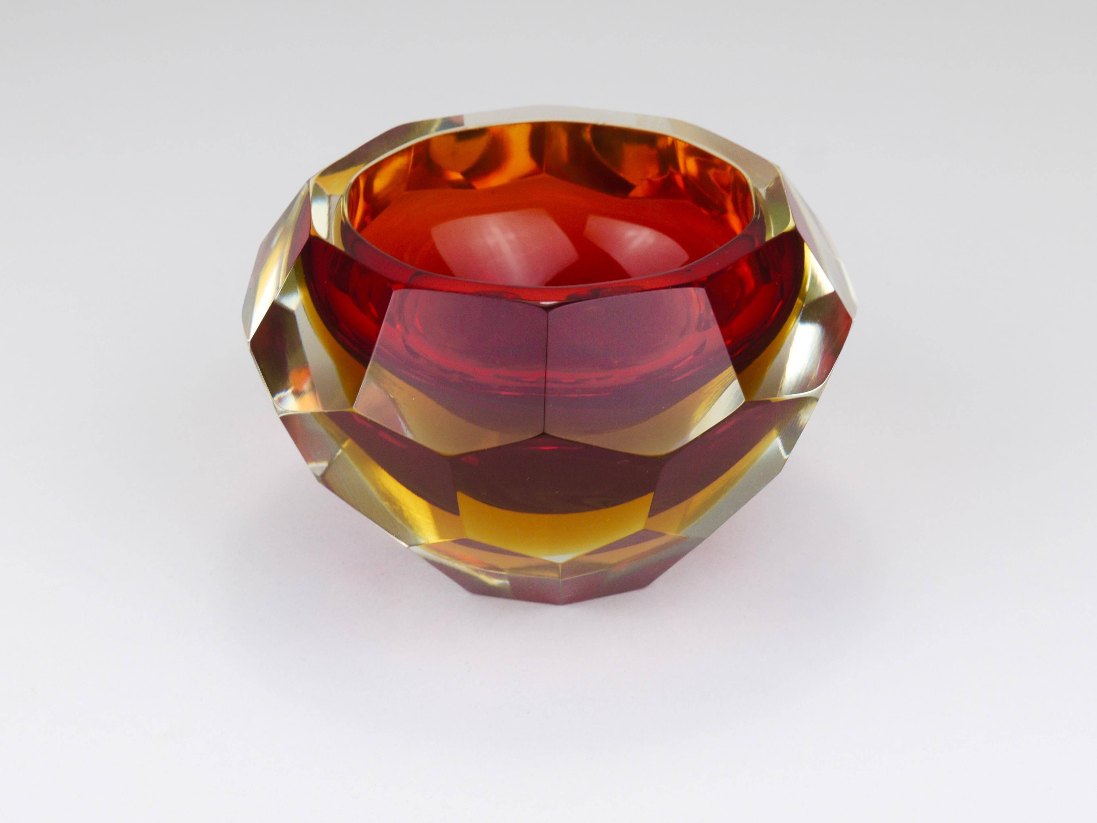 Mandruzzato Sommerso Bol Facetté en Verre Murano pour Caviar, Italie, 1960s