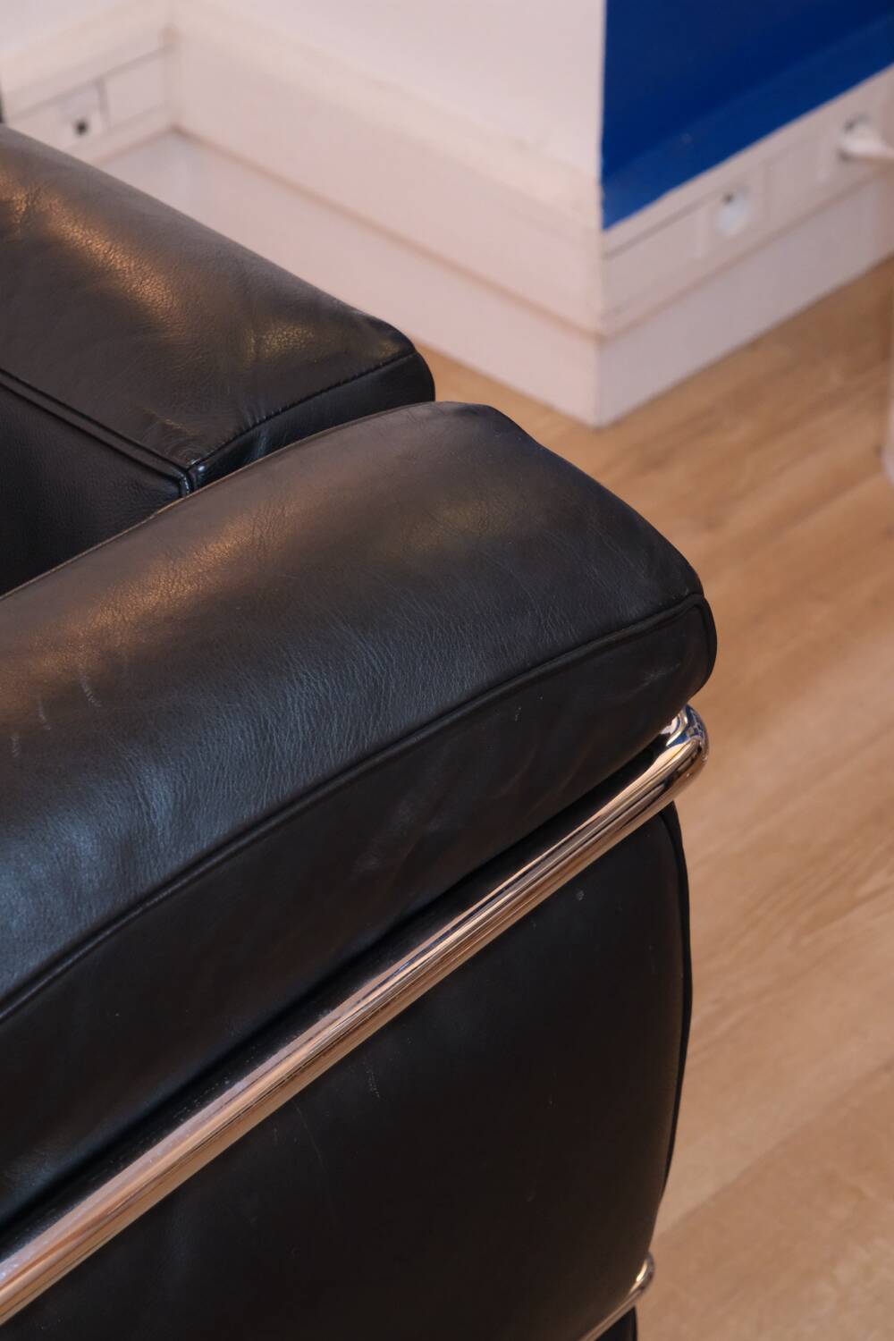 "LC2" armchair by Le Corbusier, Charlotte Perriand for Cassina