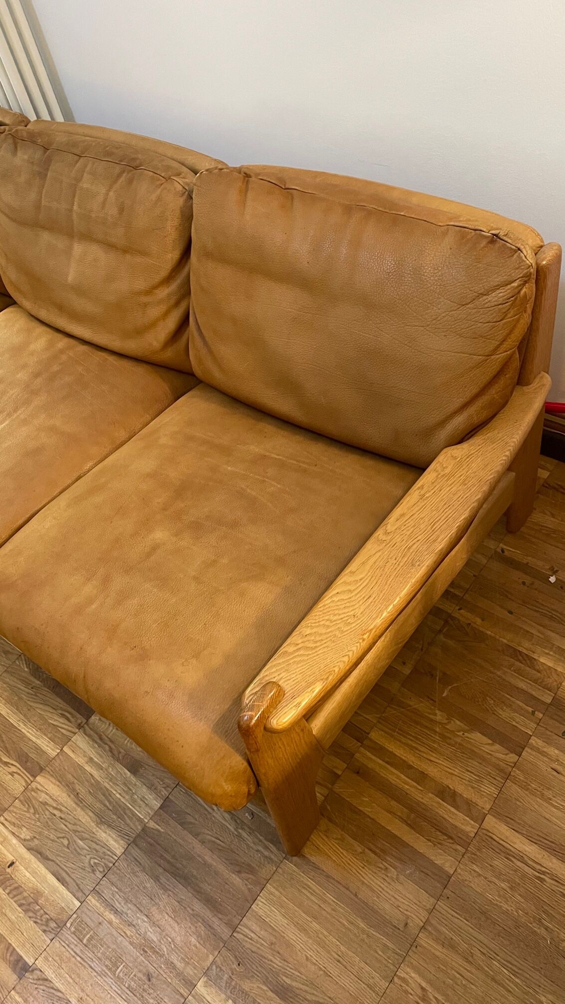 Danish sofa from the 70s in oak and buffalo leather