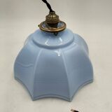 Blue opaline suspension