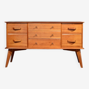 Superbe millésime du milieu du siècle Maple&Co. Buffet en noyer. Livraison. Style moderne/danois.