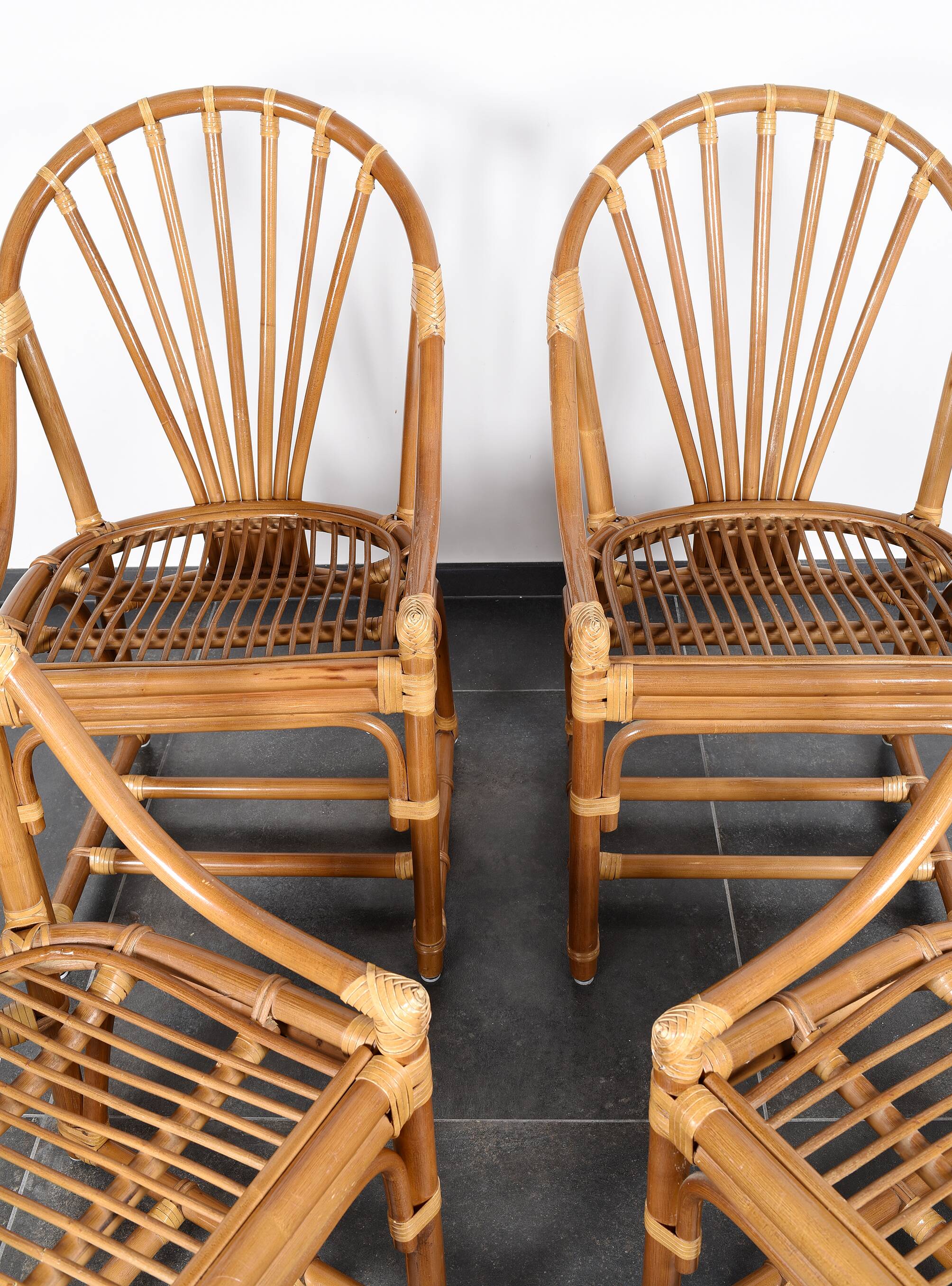 Set of 4 rattan armchairs